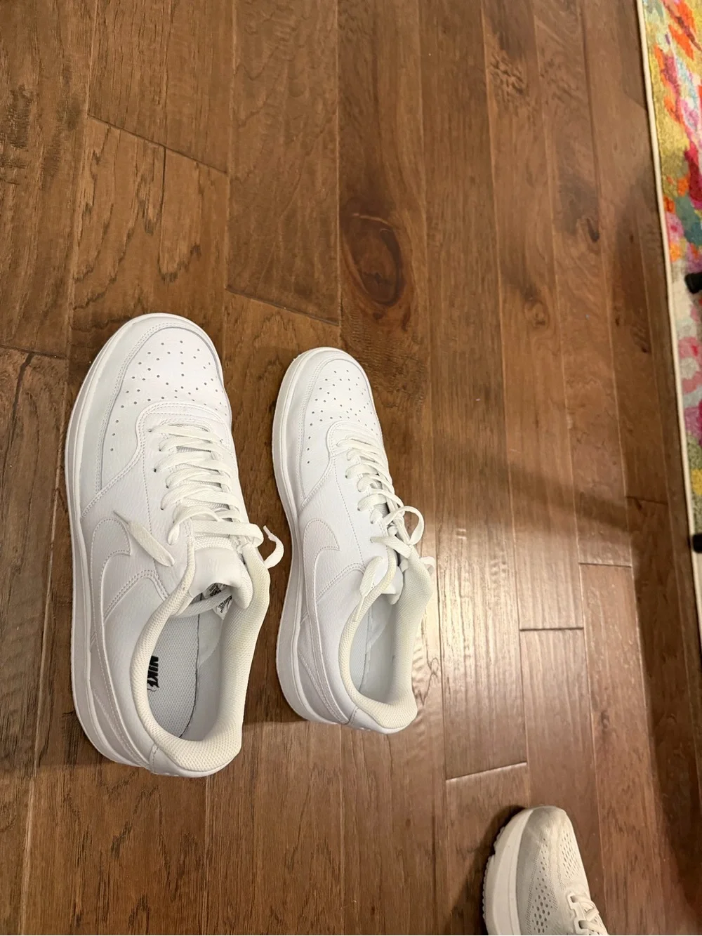 Nike White Low-Top Men's Sneakers